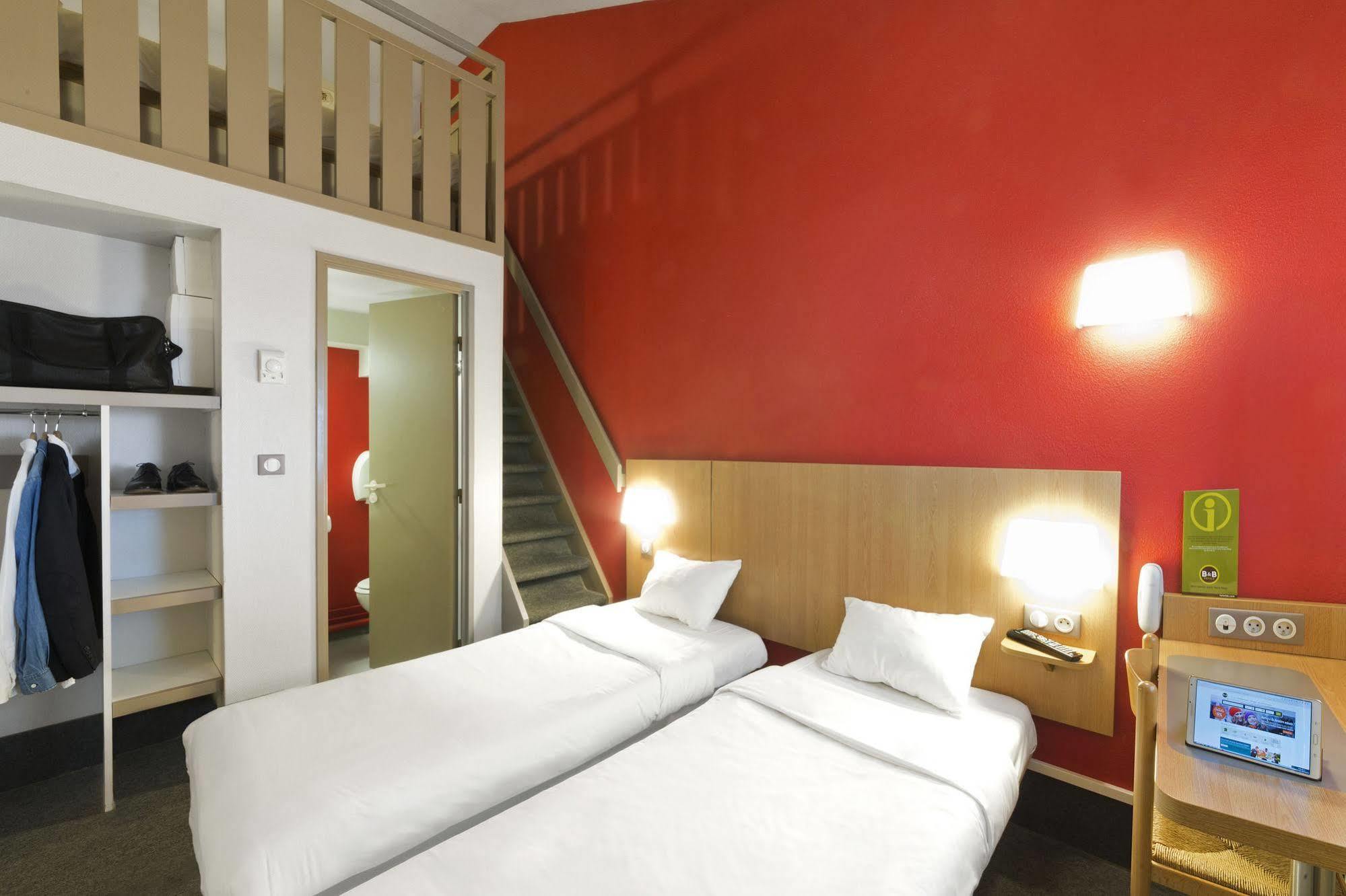 B&B Hotel Laval Change Exterior foto