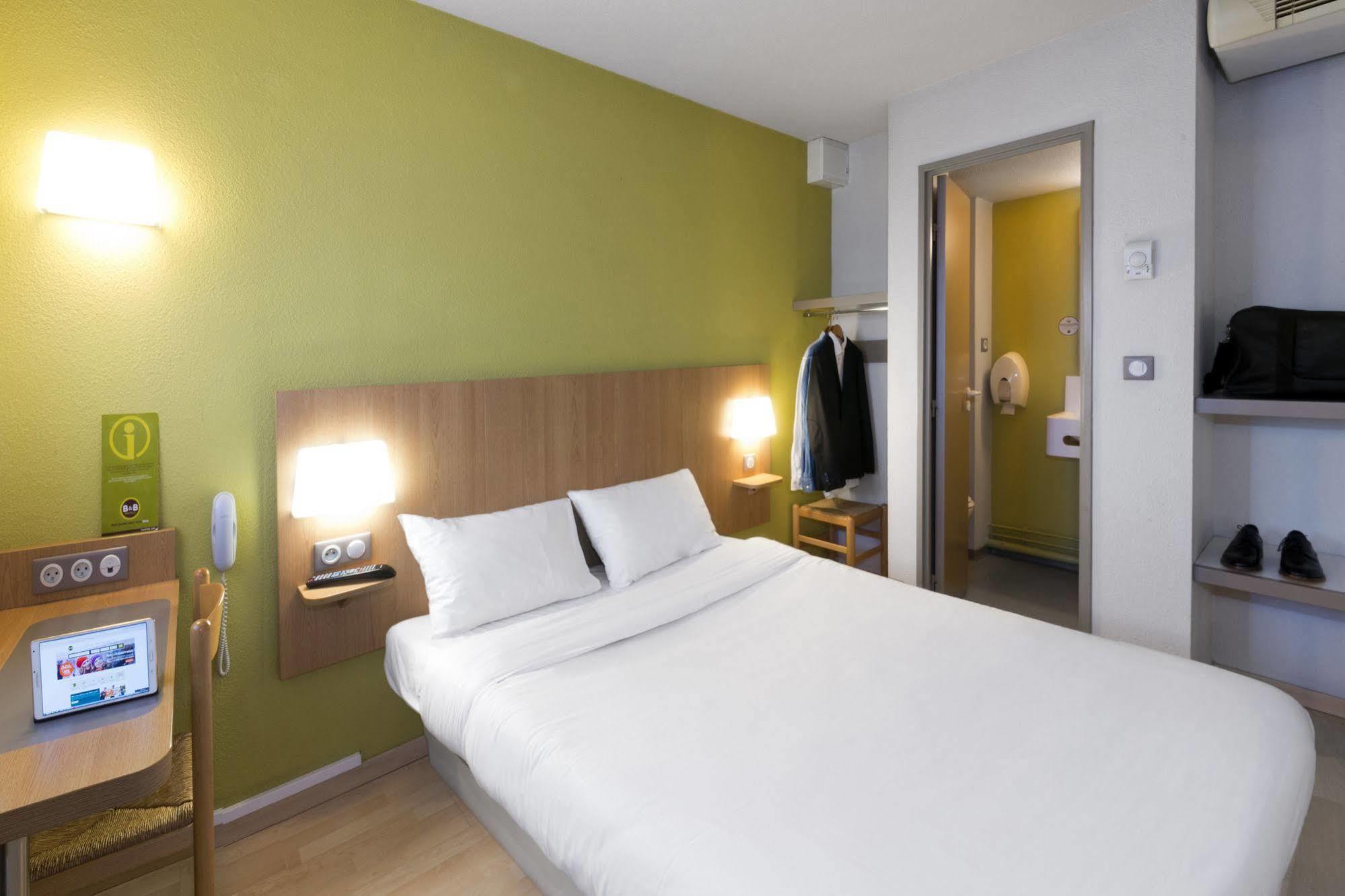 B&B Hotel Laval Change Exterior foto