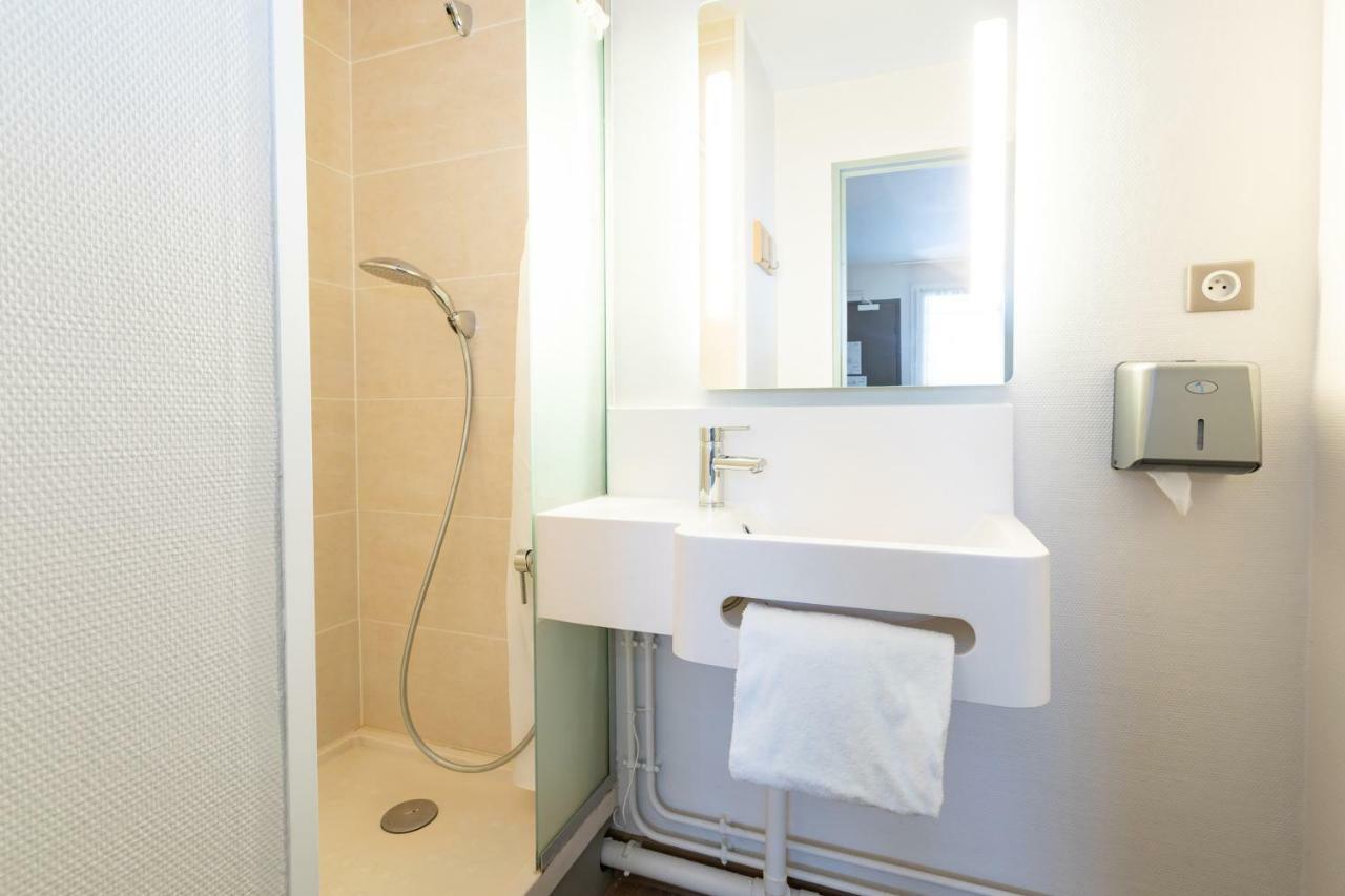 B&B Hotel Laval Change Exterior foto